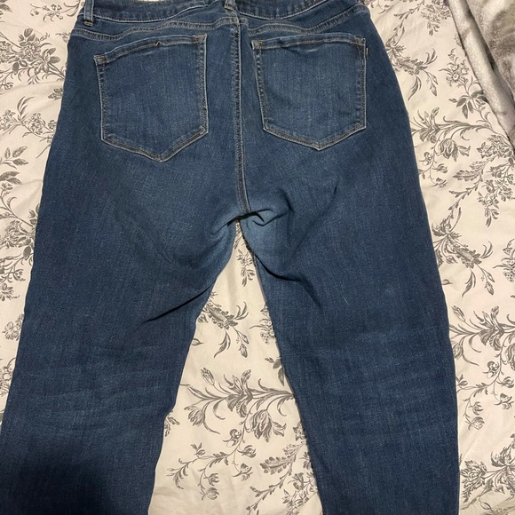 Buy 2 get 1- Garage jeans - Picture 3 of 3